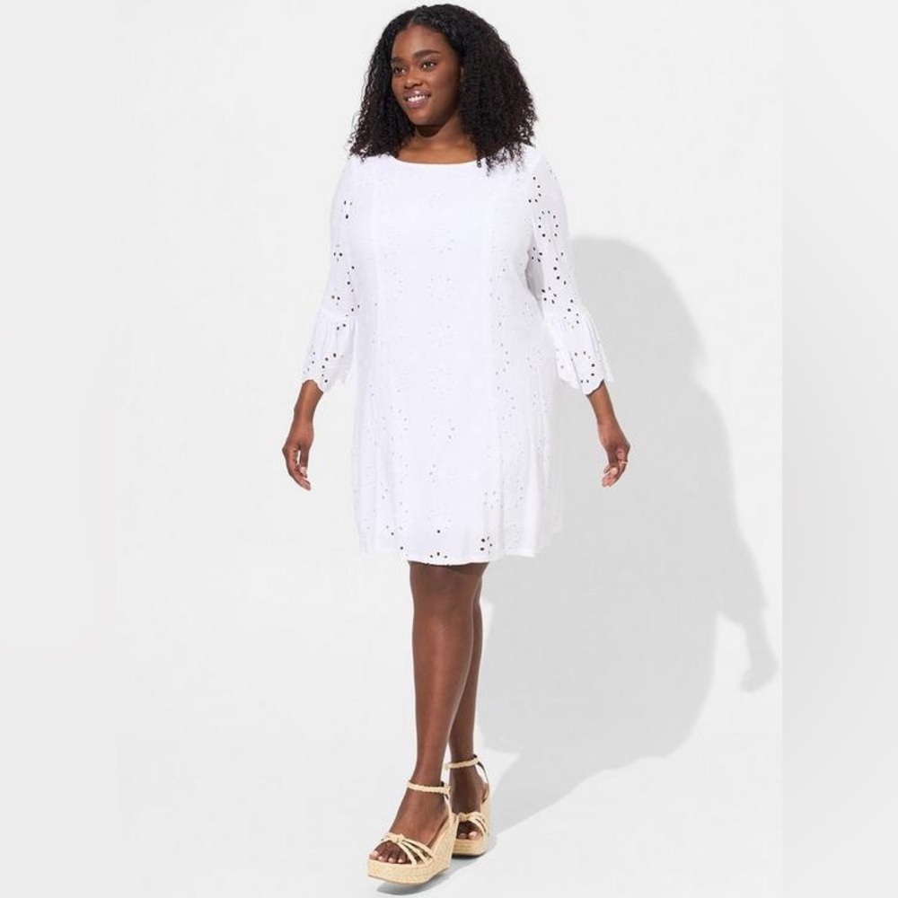 Torrid Mini Challis Eyelet Drop Waist Dress Size 18-20 NWT